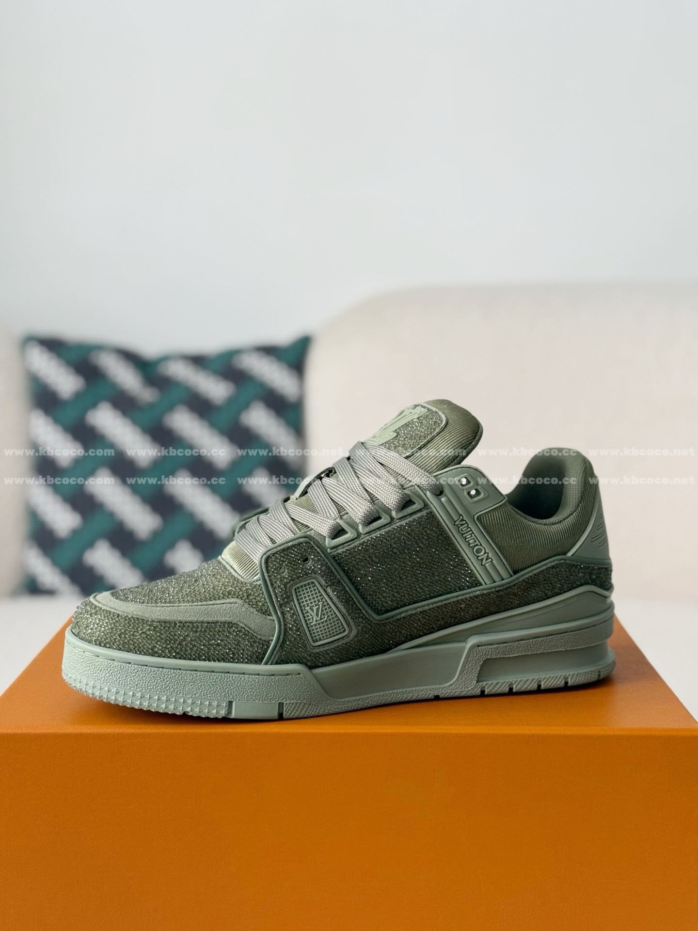 【#6209】 LOUIS VUITTON TRAINER SNEAKERS