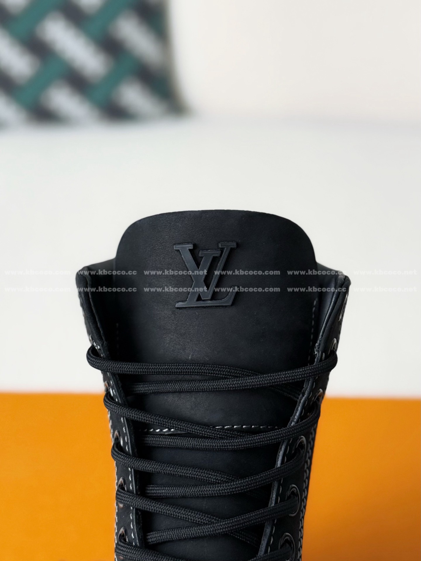 【#6167】 LOUIS VUITTON RANGER LEATHER ANKLE BOOTS