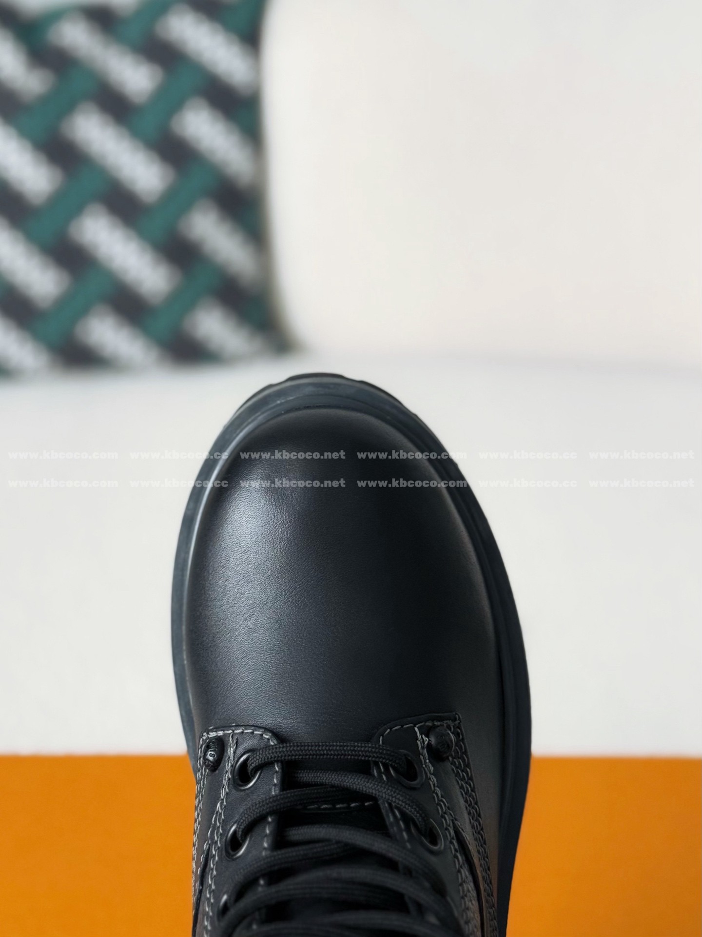 【#6166】LOUIS VUITTON RANGER LEATHER ANKLE BOOTS