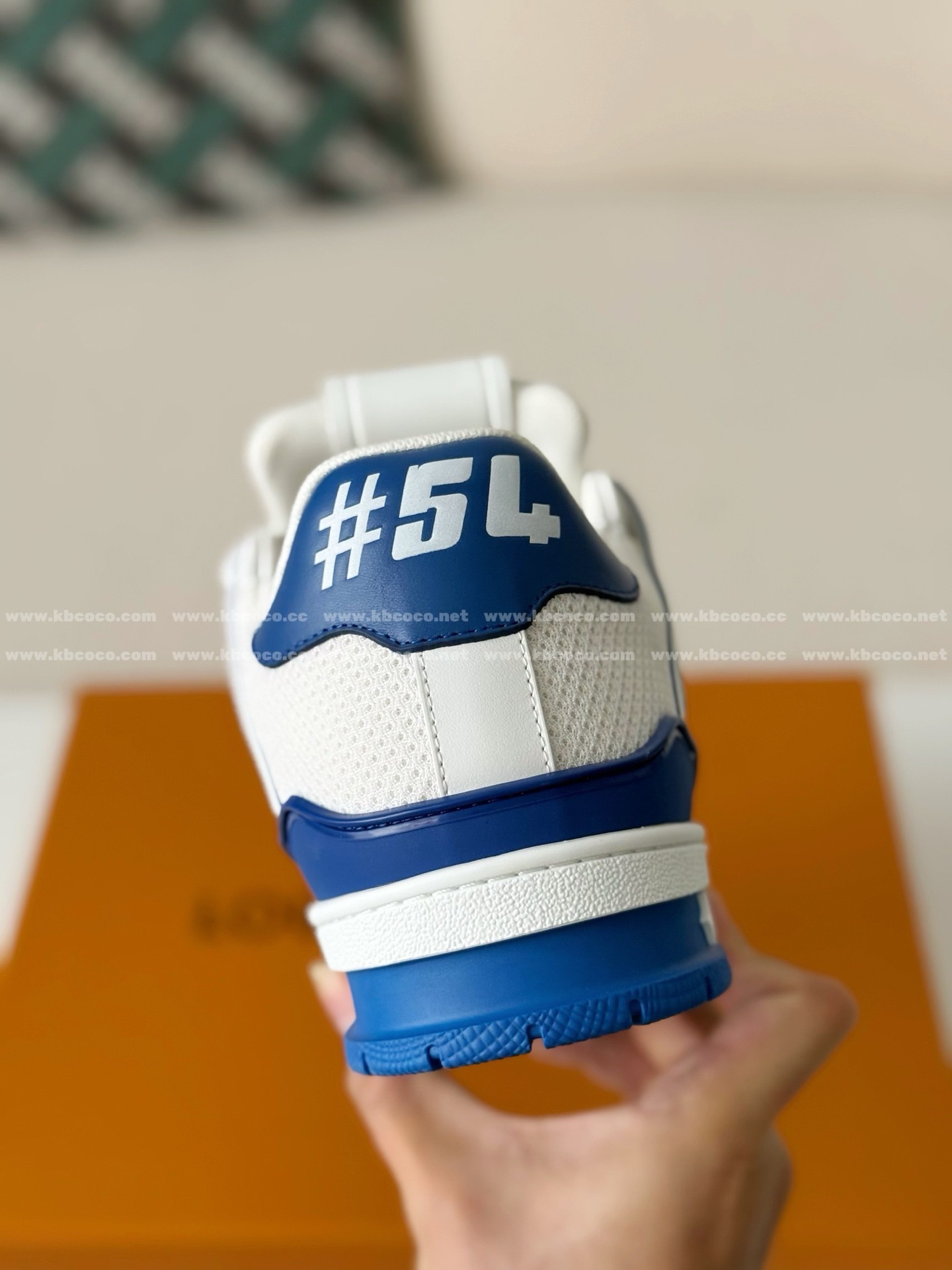 【#6210】 LOUIS VUITTON TRAINER SNEAKERS