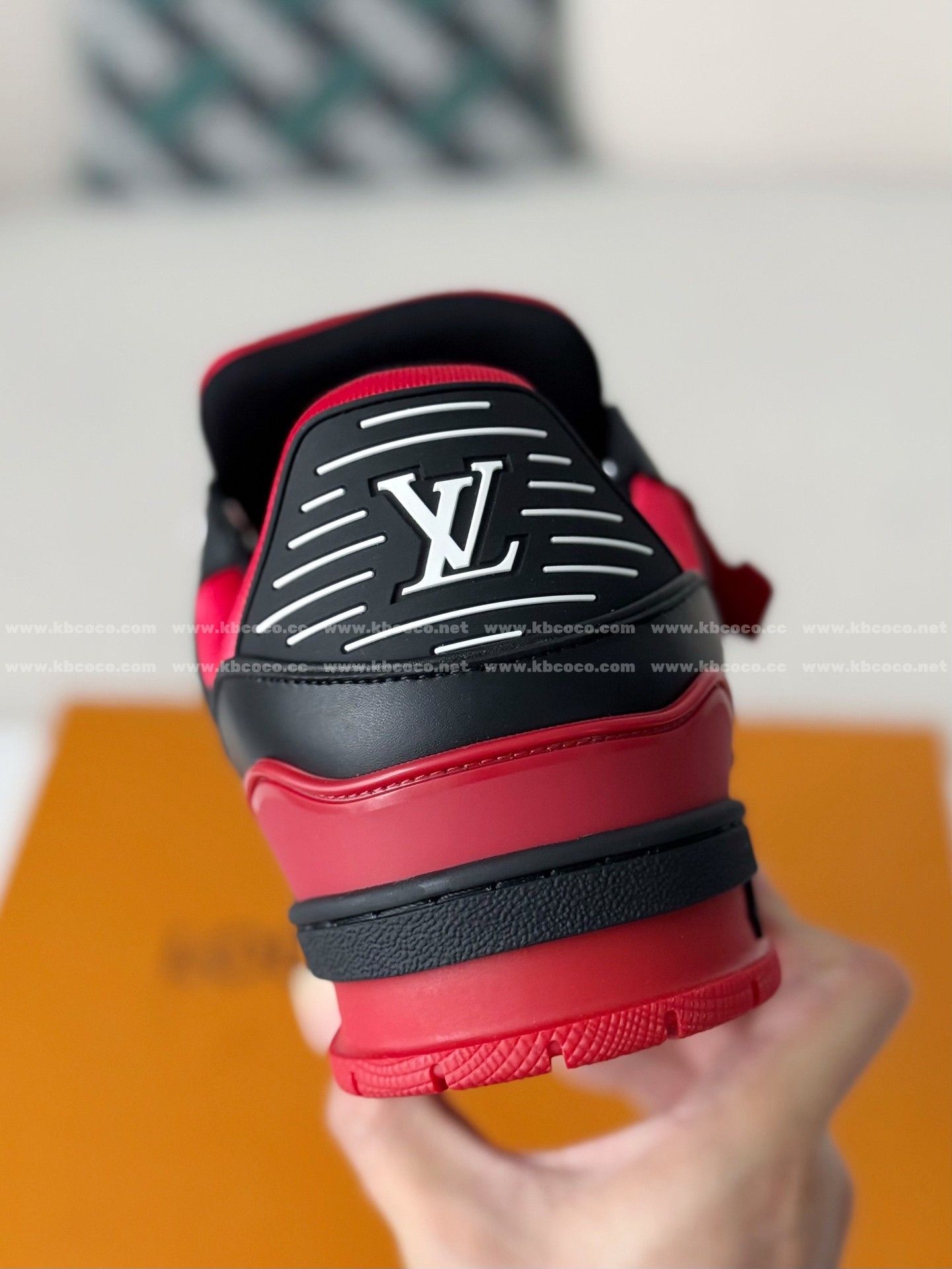 【#6107】 LOUIS VUITTON TRAINER SNEAKERS