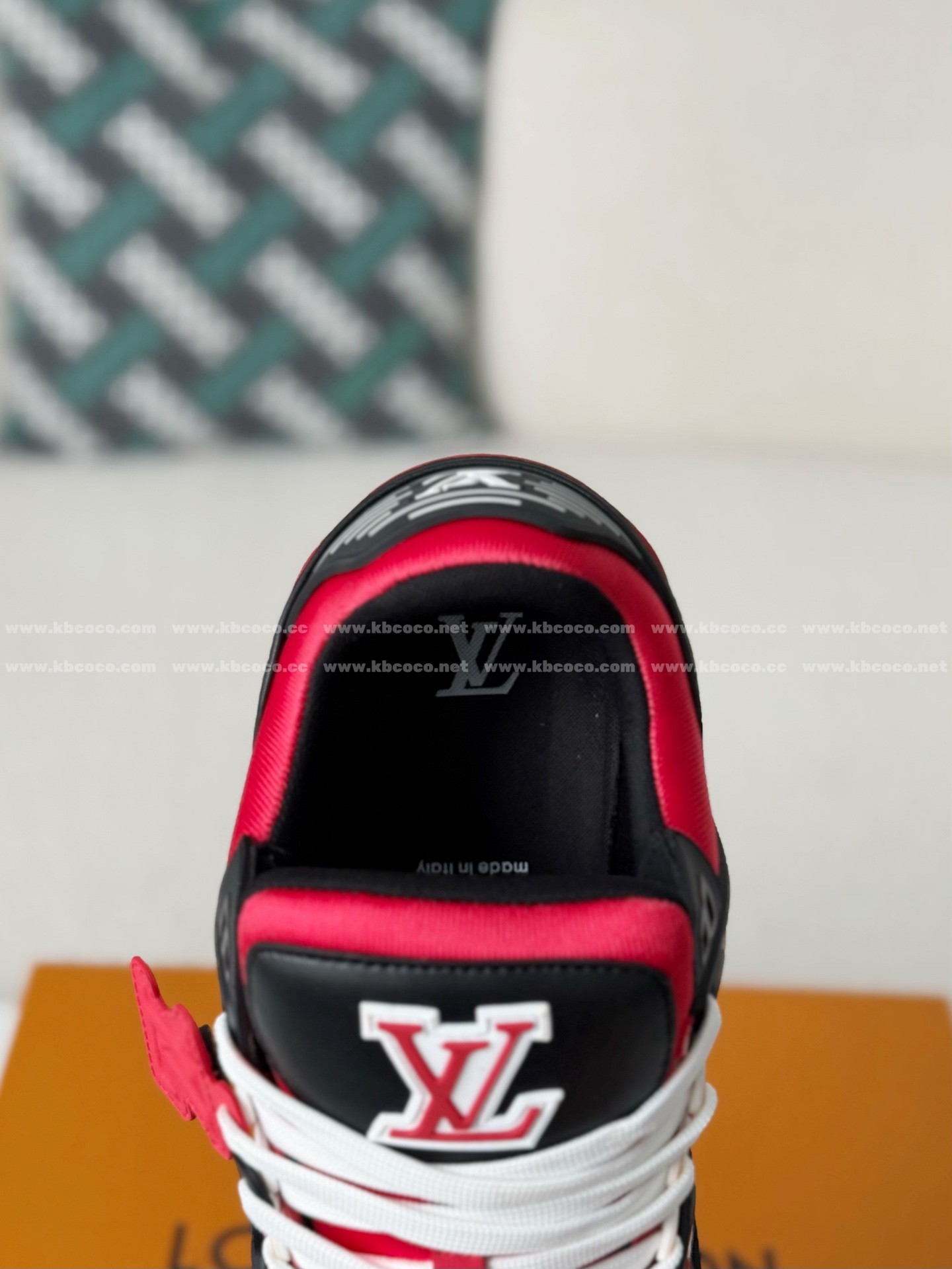 【#6107】 LOUIS VUITTON TRAINER SNEAKERS