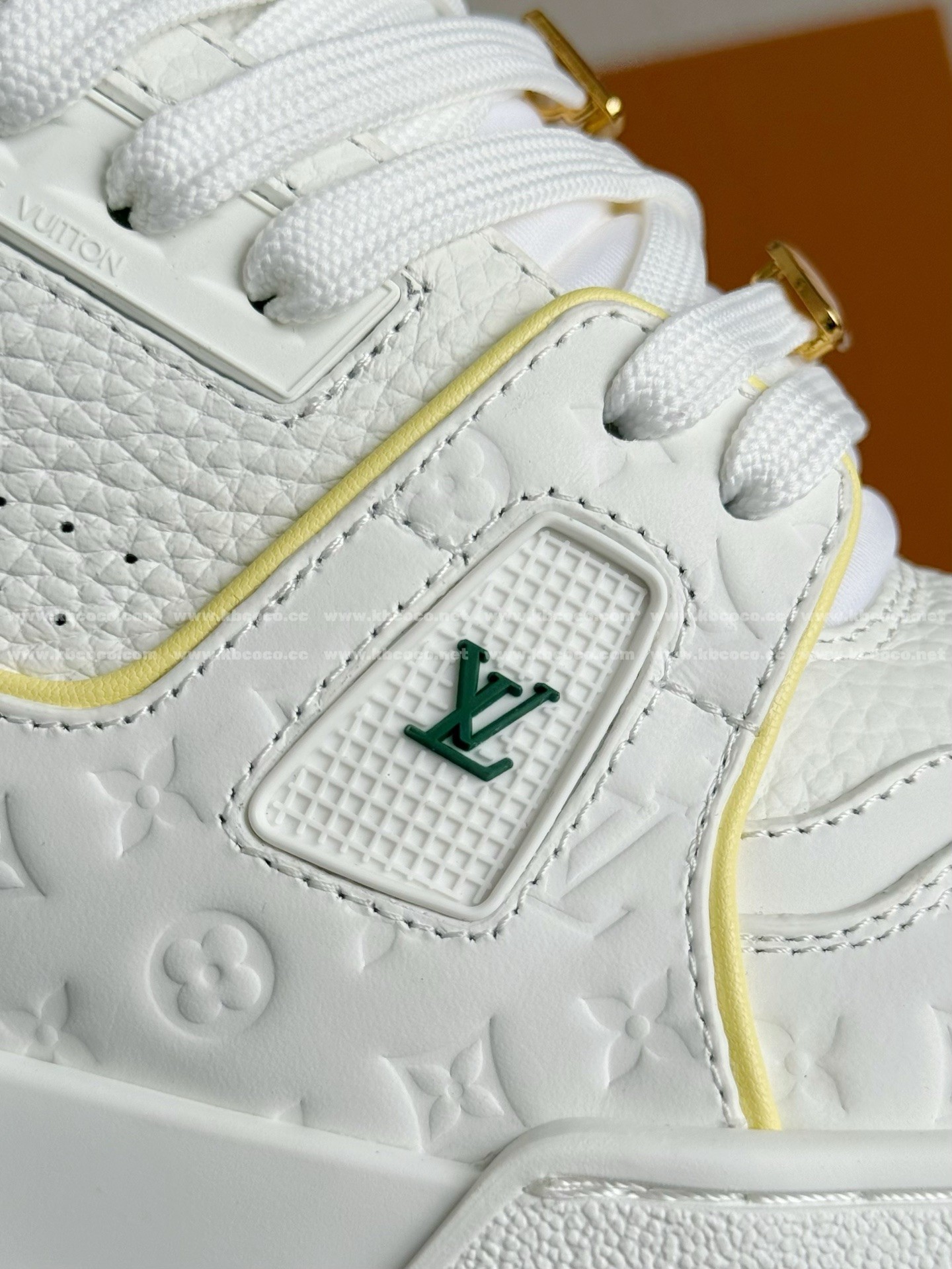 【#6020】 LOUIS VUITTON TRAINER SNEAKERS