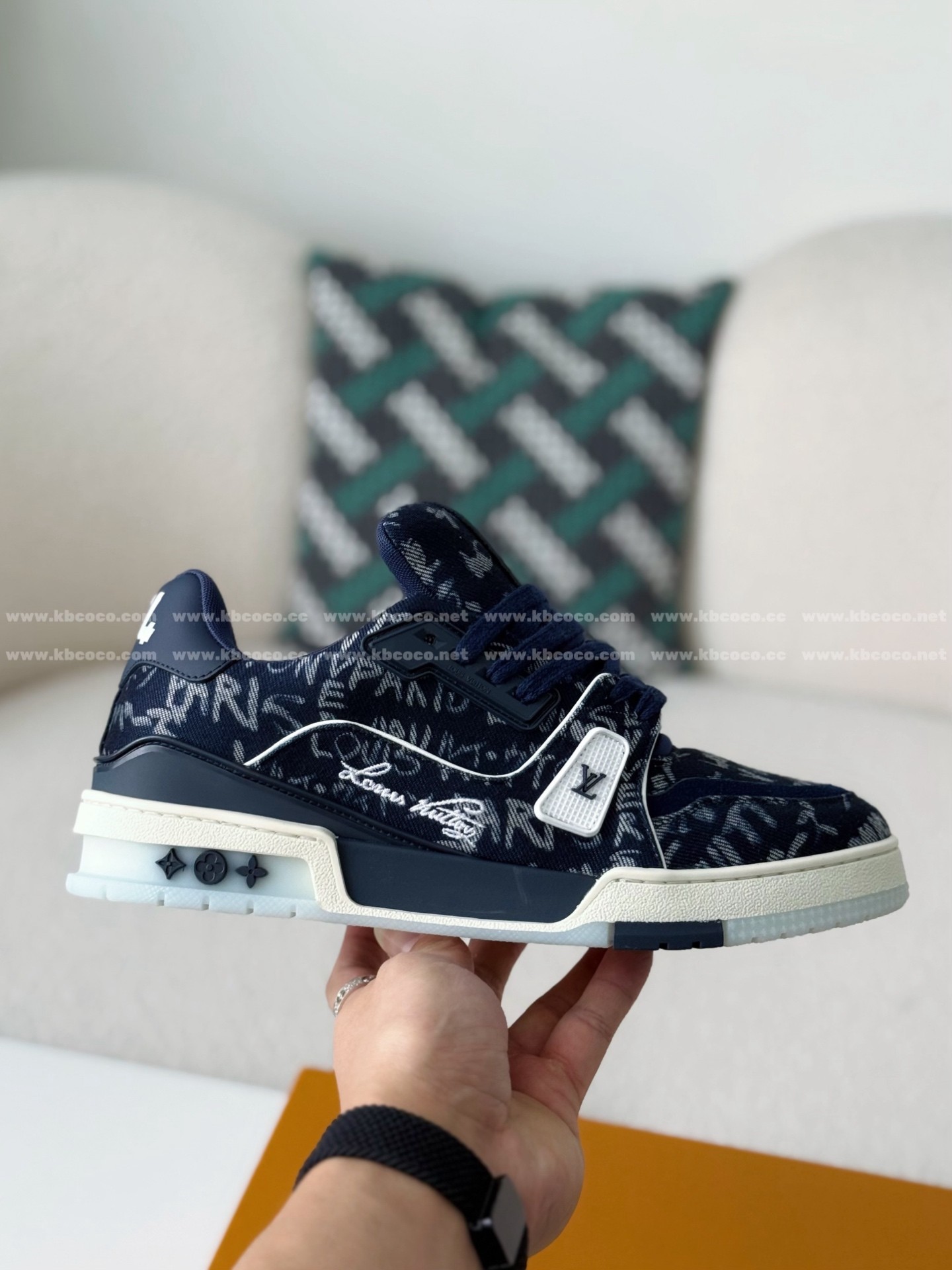 #6040」 LOUIS VUITTON TRAINER SNEAKERS