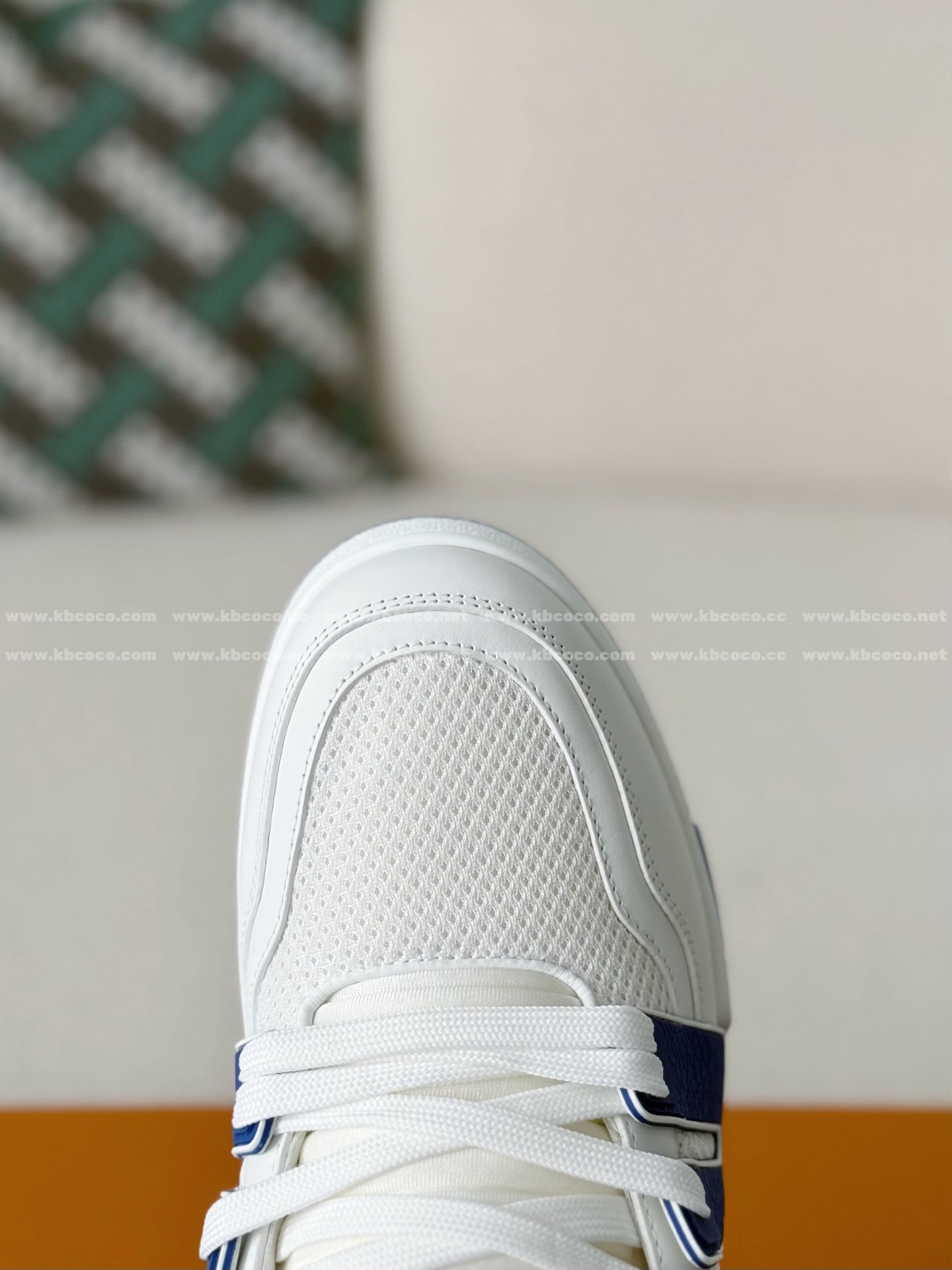 【#6210】 LOUIS VUITTON TRAINER SNEAKERS
