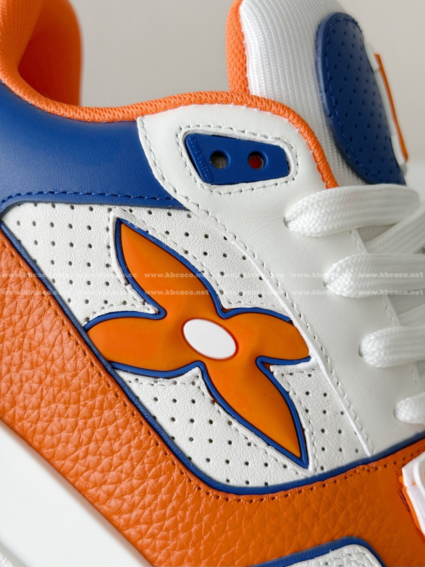 【#6231】LOUIS VUITTON TRAINER SNEAKERS