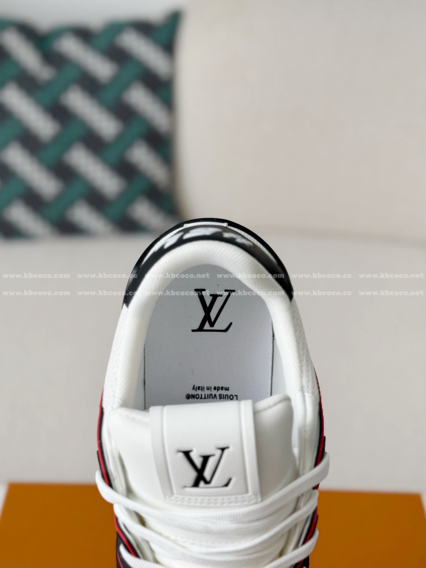【#6211】 LOUIS VUITTON TRAINER SNEAKERS