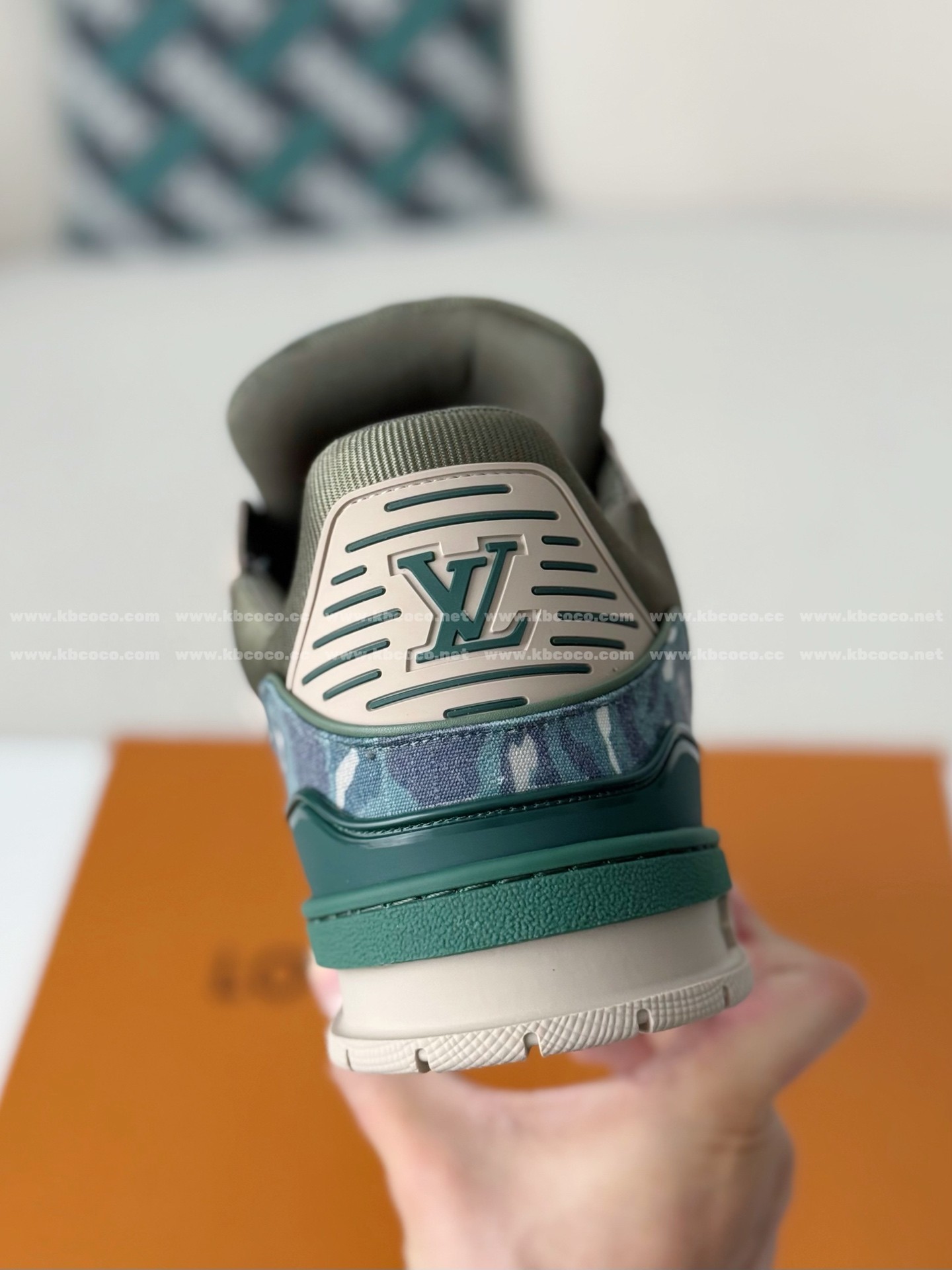 【#6100】 LOUIS VUITTON x NIGO JOINT MODEL TRAINER FW25 SNEAKERS