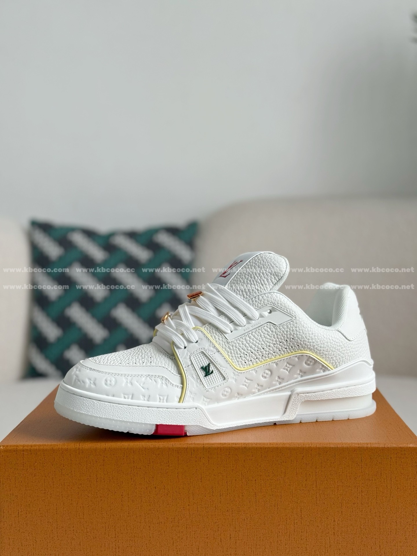 【#6020】 LOUIS VUITTON TRAINER SNEAKERS