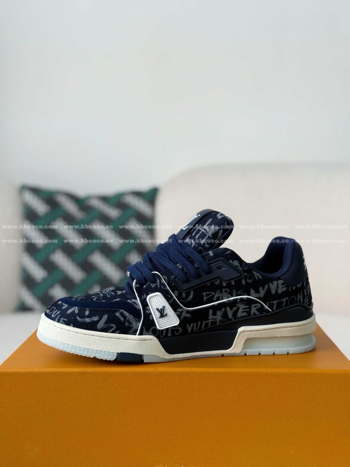 #6040」 LOUIS VUITTON TRAINER SNEAKERS