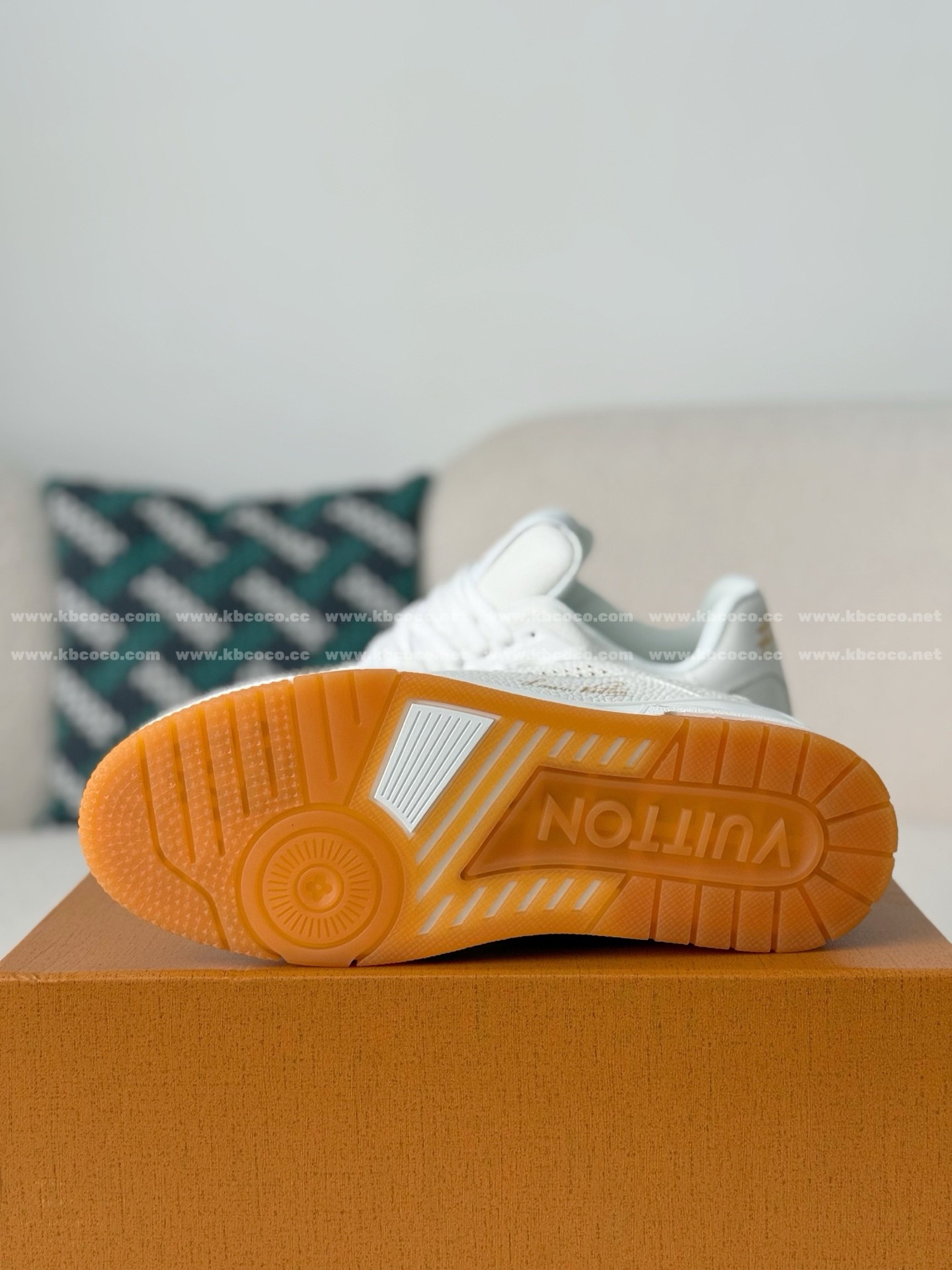 【#6163】LOUIS VUITTON TRAINER SNEAKERS