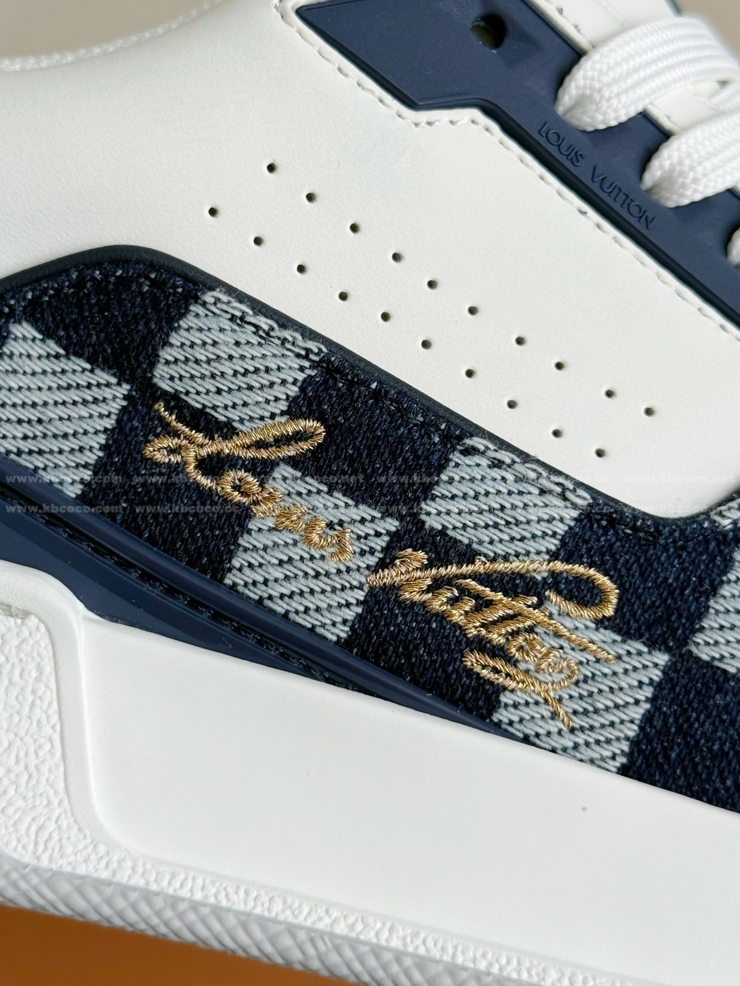 【#5974】LOUIS VUITTON TRAINER SNEAKERS