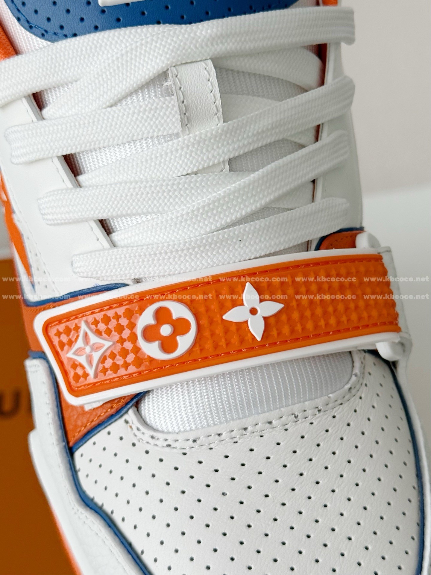 【#6231】LOUIS VUITTON TRAINER SNEAKERS