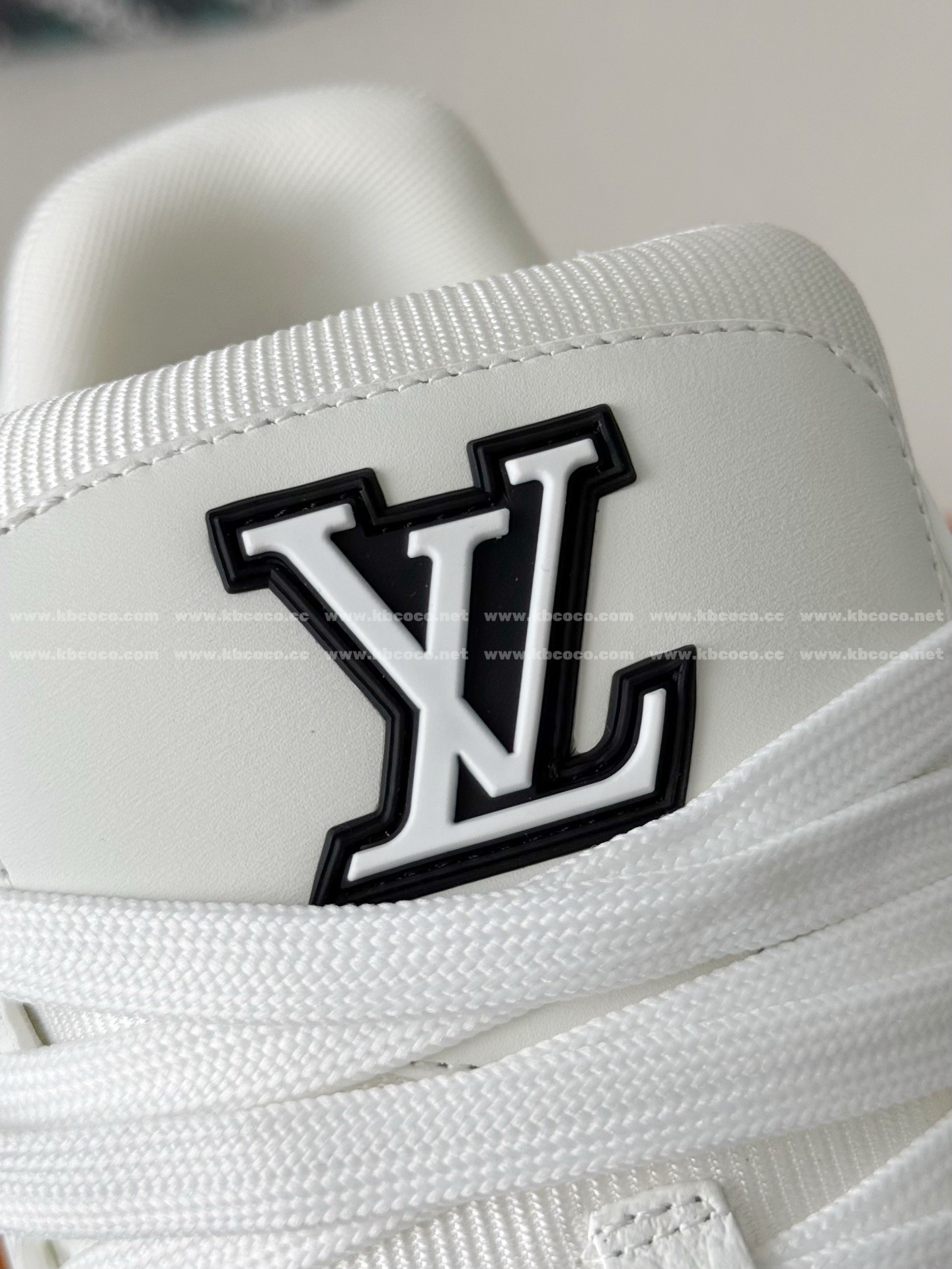 【#6237】LOUIS VUITTON TRAINER SNEAKERS