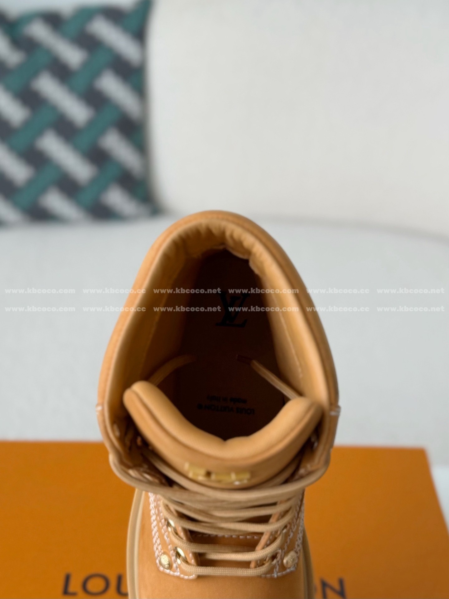 【#6168】 LOUIS VUITTON RANGER LEATHER ANKLE BOOTS