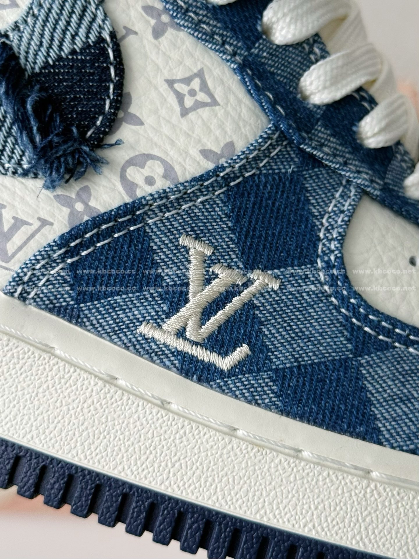 【#6230】Louis Vuitton x Nike Air Force1 Sneakers