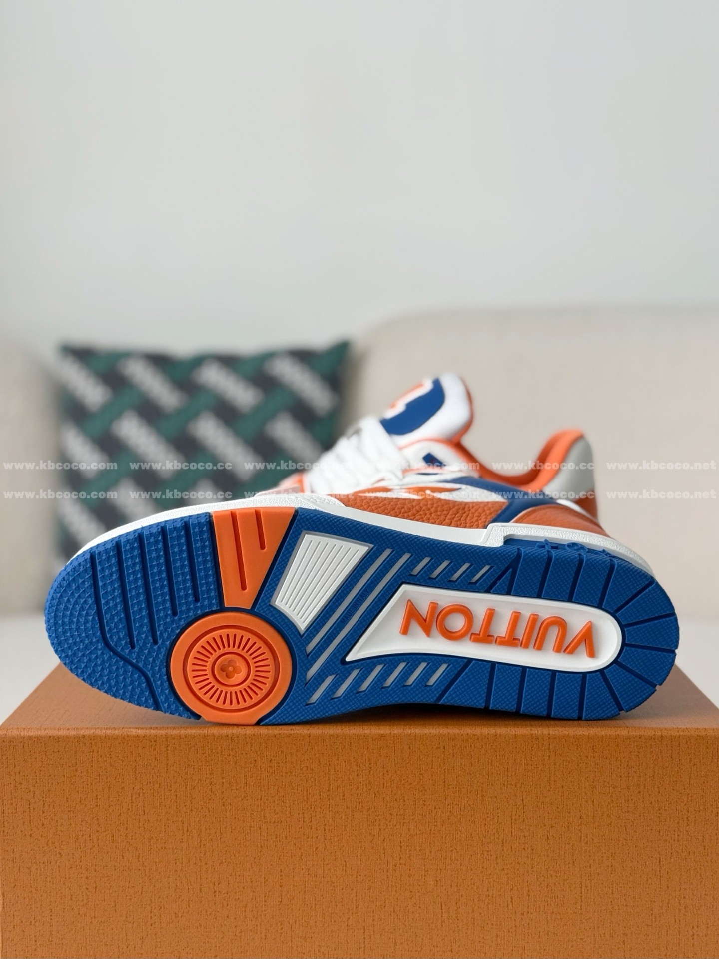 【#6231】LOUIS VUITTON TRAINER SNEAKERS