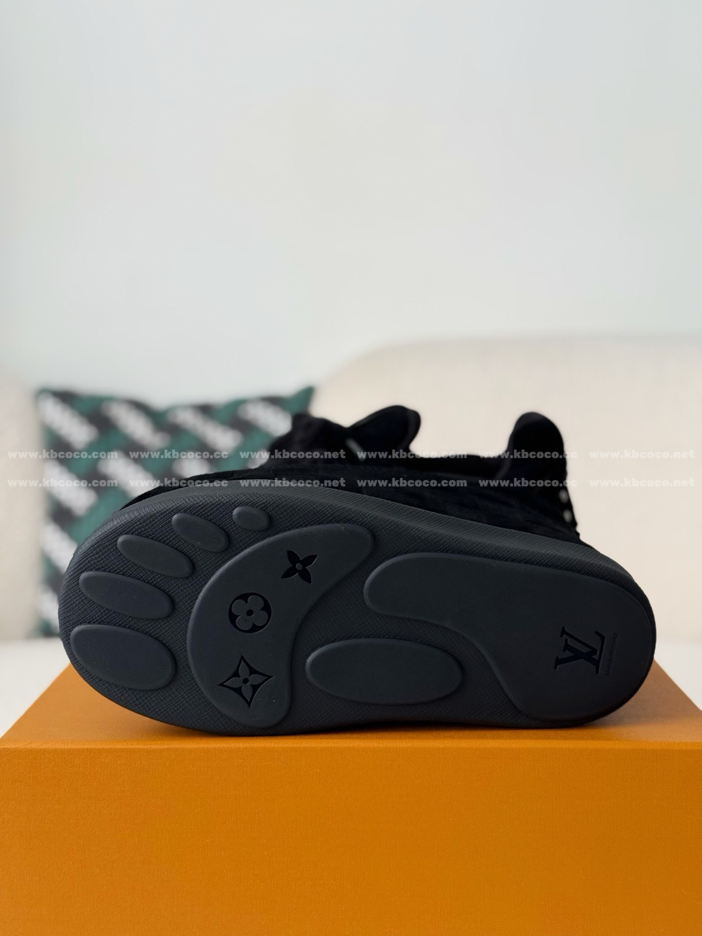 【#6184】LOUIS VUITTON x NIGO FW25 SUEDE LEATHER ROUND-TOED SNOW BOOTS