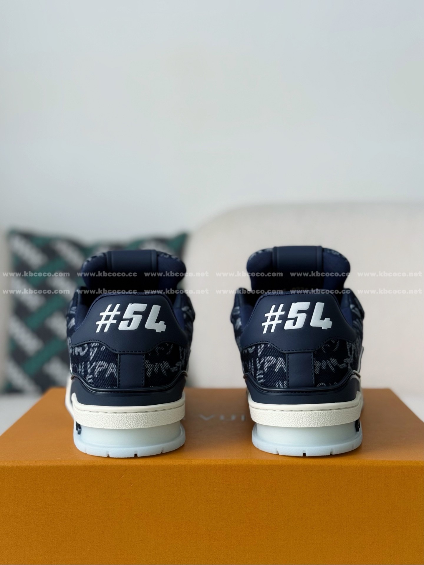 #6040」 LOUIS VUITTON TRAINER SNEAKERS