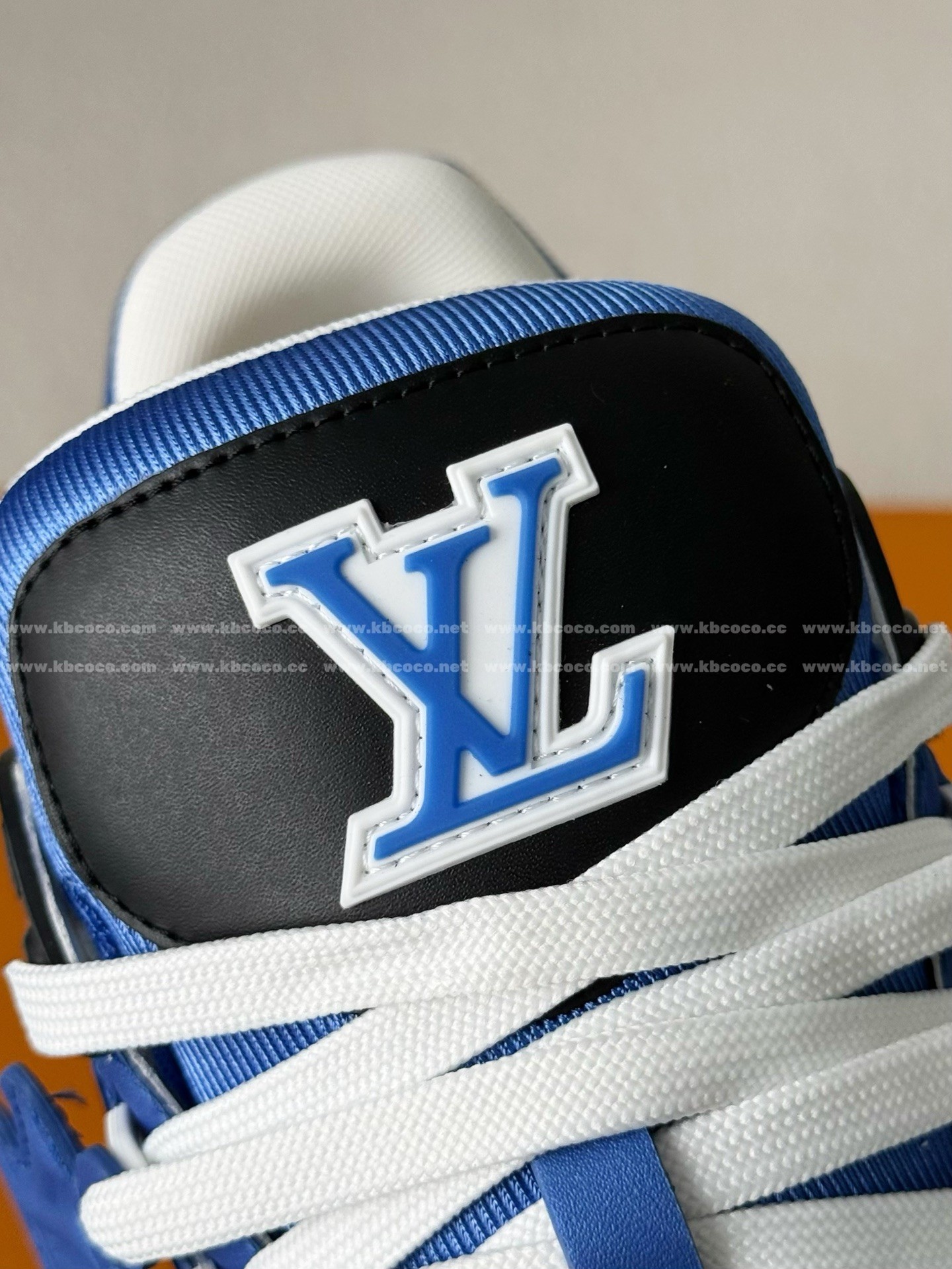 【#6106】 LOUIS VUITTON TRAINER SNEAKERS