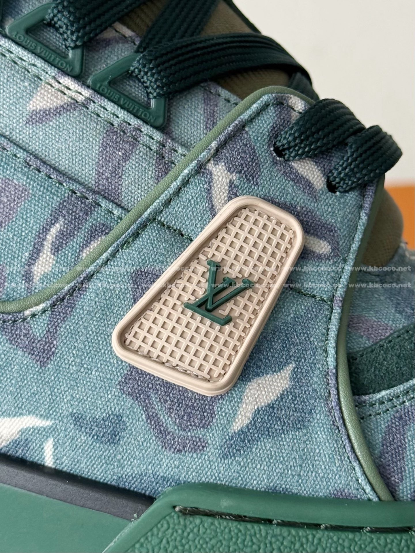 【#6100】 LOUIS VUITTON x NIGO JOINT MODEL TRAINER FW25 SNEAKERS