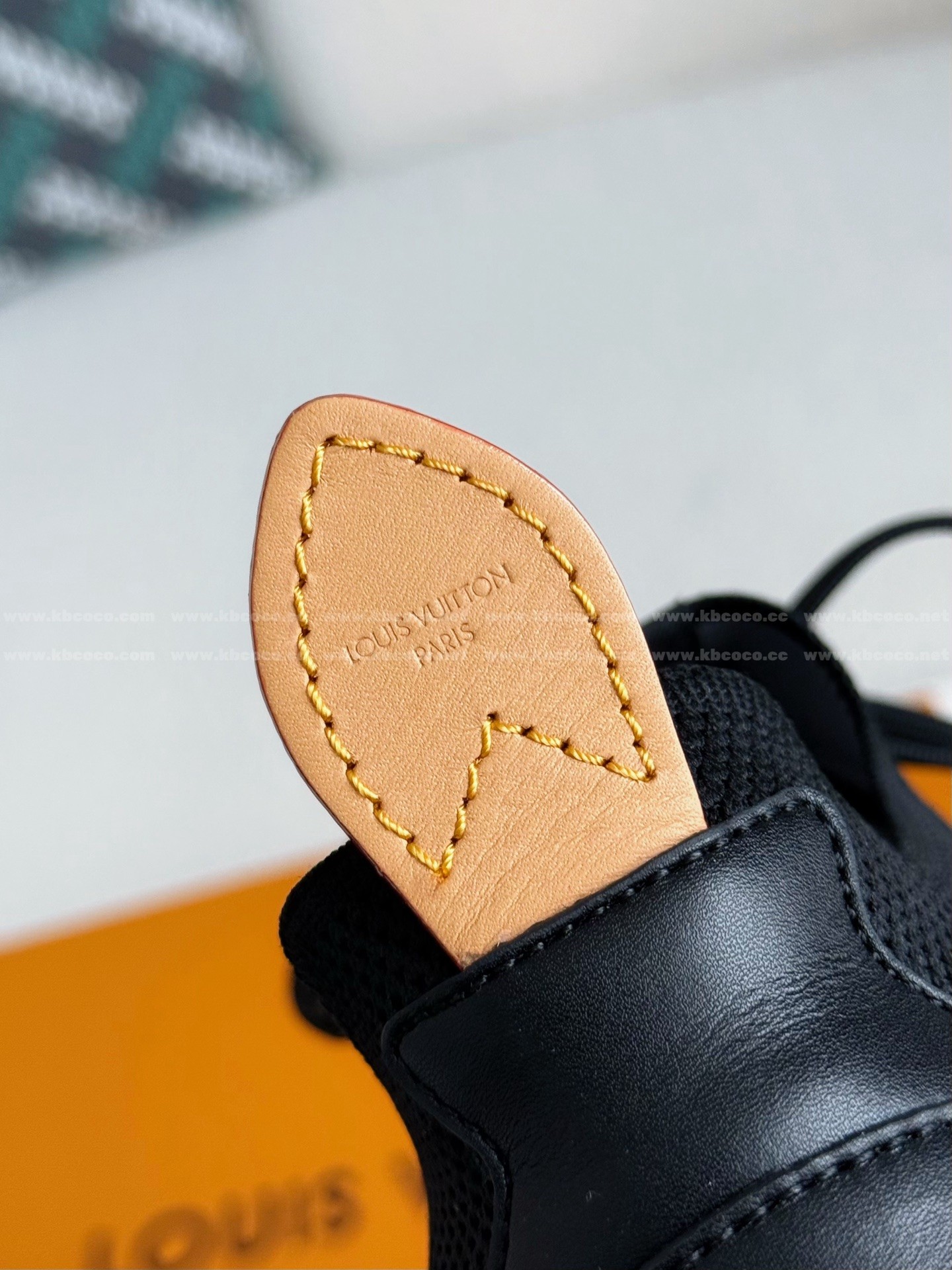 【#5969】 LOUIS VUITTON RUNNER TATIC SNEAKERS