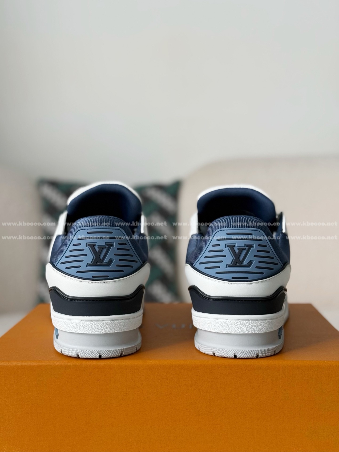 【#6108】LOUIS VUITTON TRAINER SNEAKERS