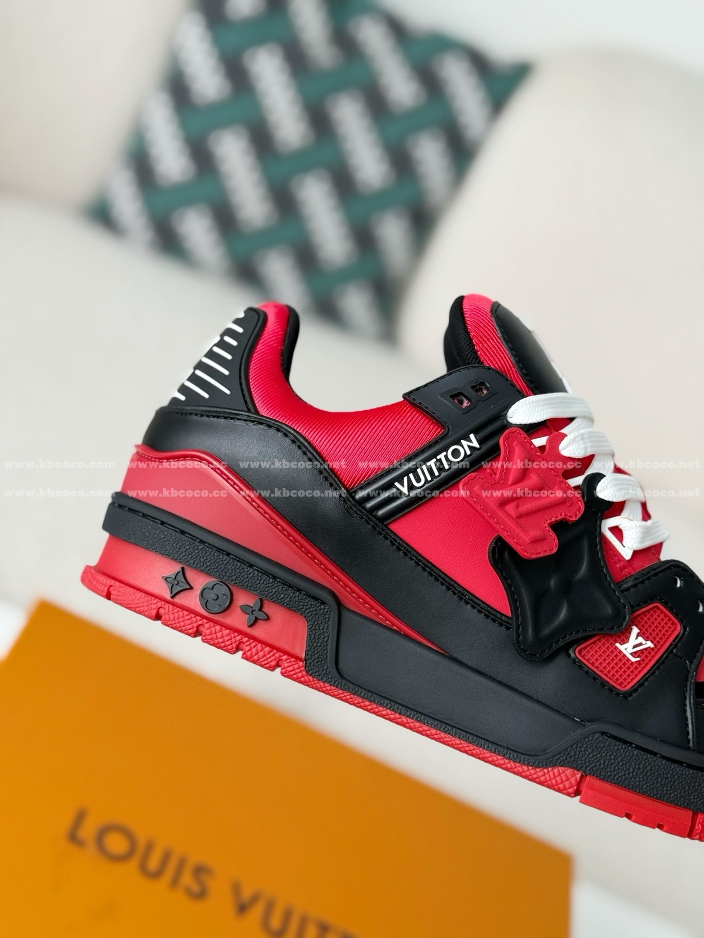【#6107】 LOUIS VUITTON TRAINER SNEAKERS
