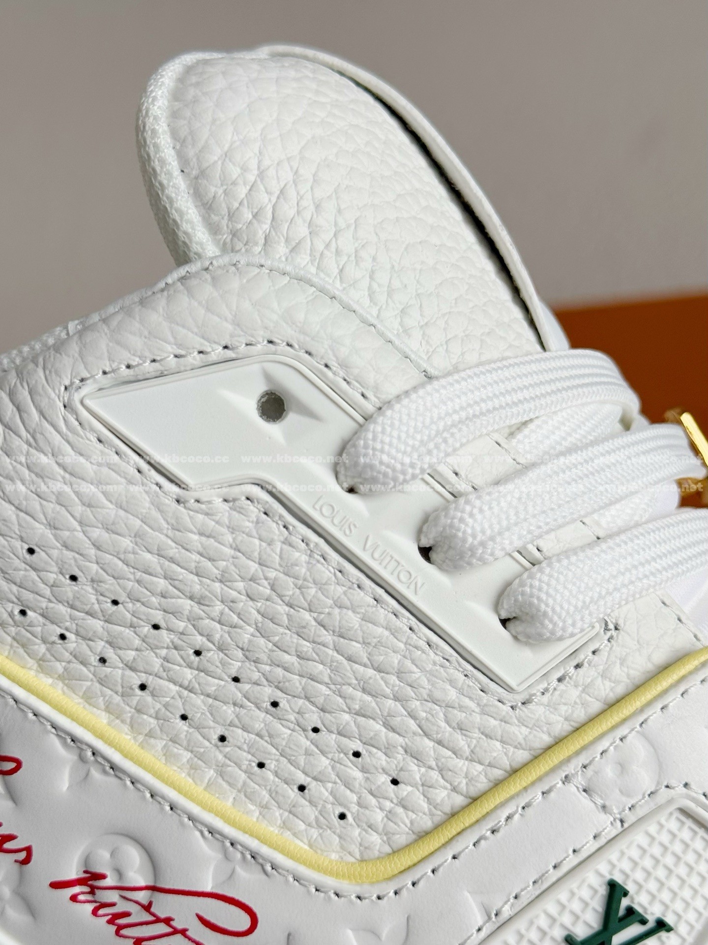 【#6020】 LOUIS VUITTON TRAINER SNEAKERS