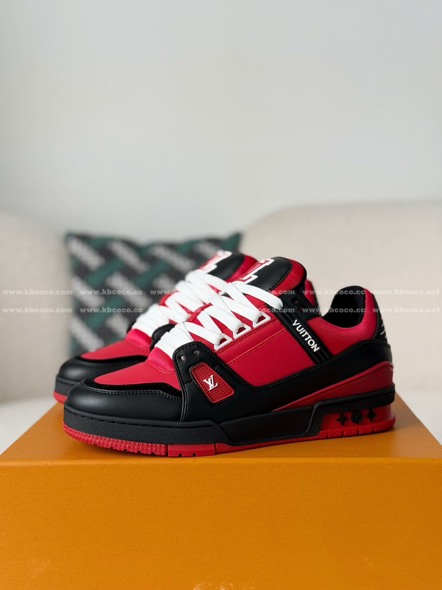 【#6107】 LOUIS VUITTON TRAINER SNEAKERS
