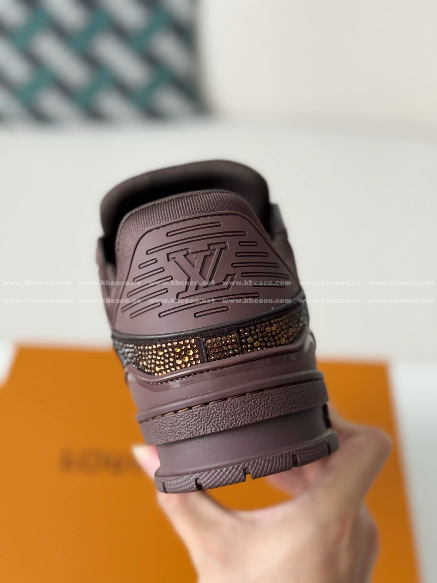 【#6208】 LOUIS VUITTON TRAINER SNEAKERS