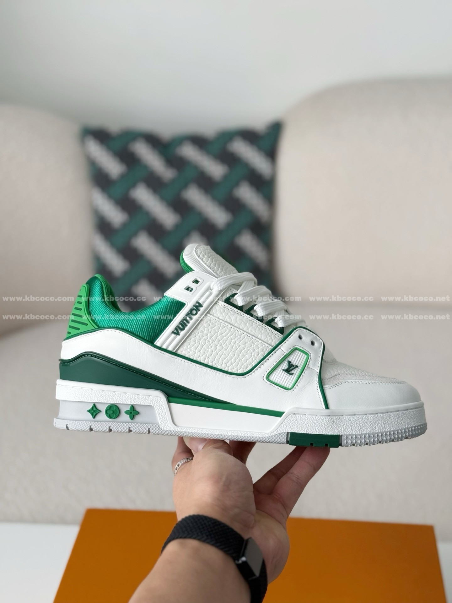 【#6109】LOUIS VUITTON TRAINER SNEAKERS