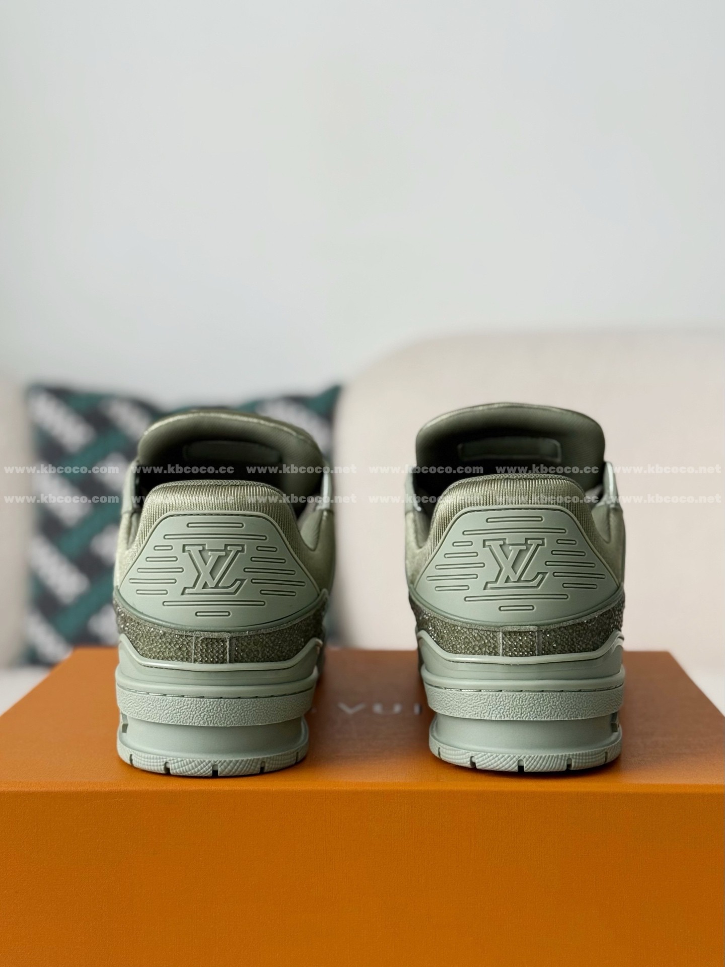 【#6209】 LOUIS VUITTON TRAINER SNEAKERS