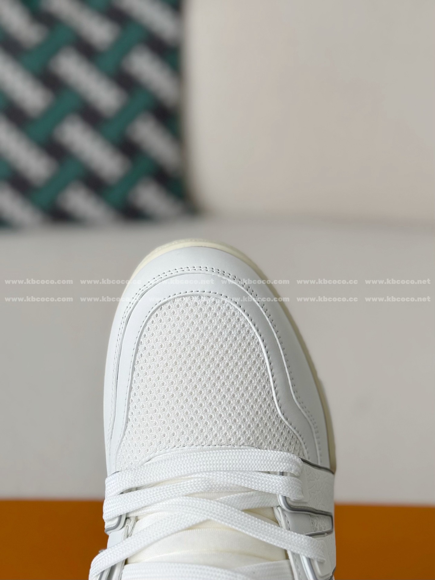 【#6185】 LOUIS VUITTON TRAINER SNEAKERS