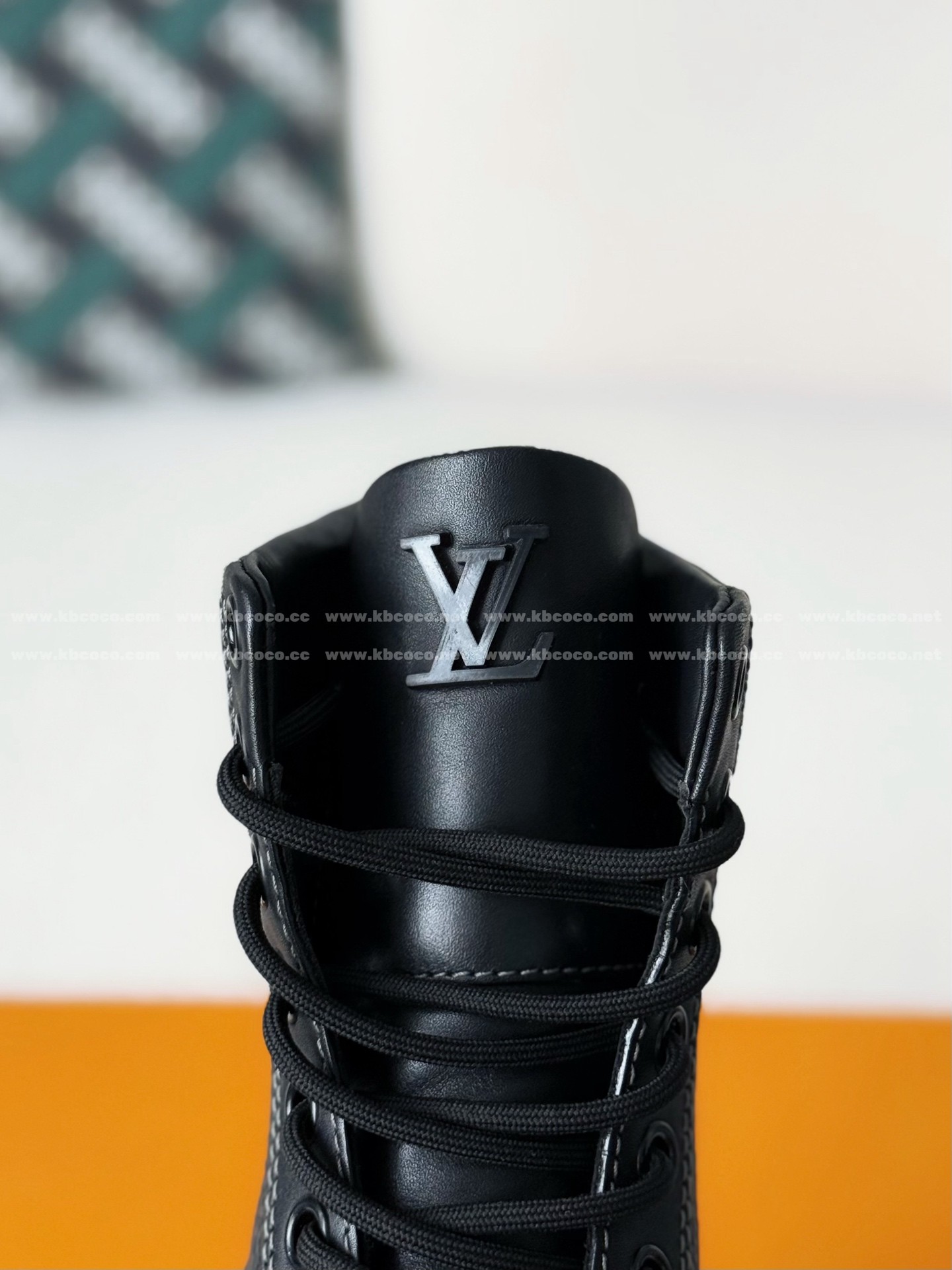 【#6166】LOUIS VUITTON RANGER LEATHER ANKLE BOOTS