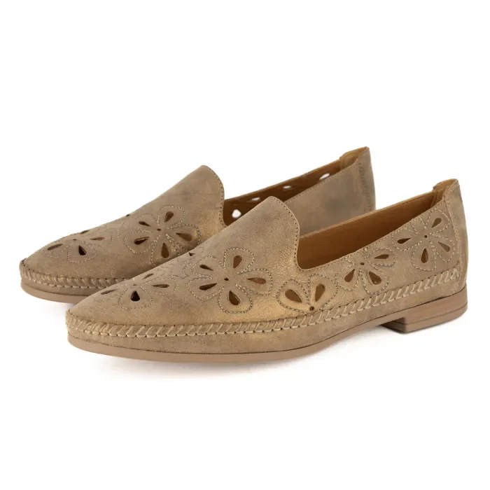 Balulekile : Ladies Leather Shoe in Beige