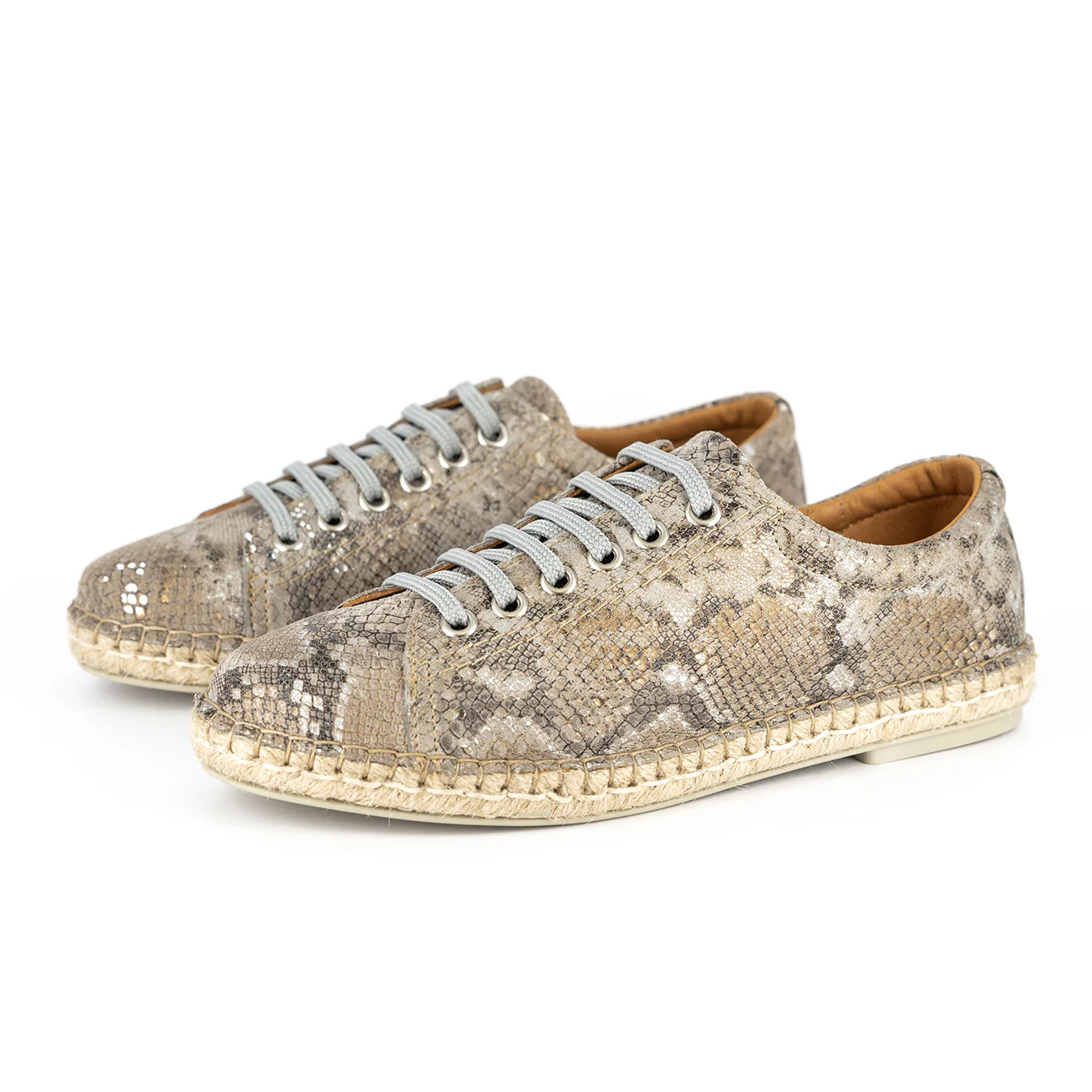 Yebo : Ladies Leather Espadrille Sneaker in Opal