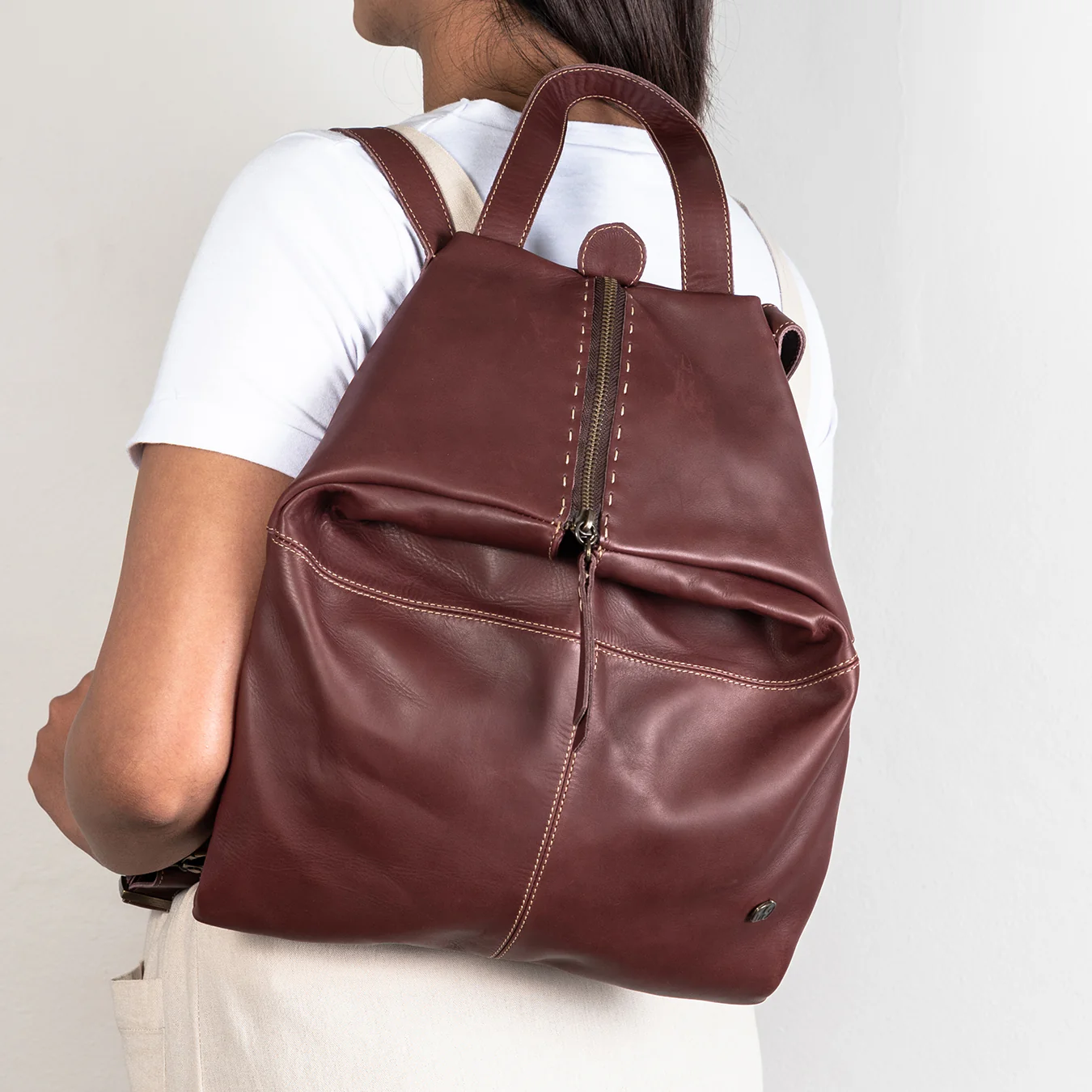 Ncumisa : Leather Backpack in Raisin