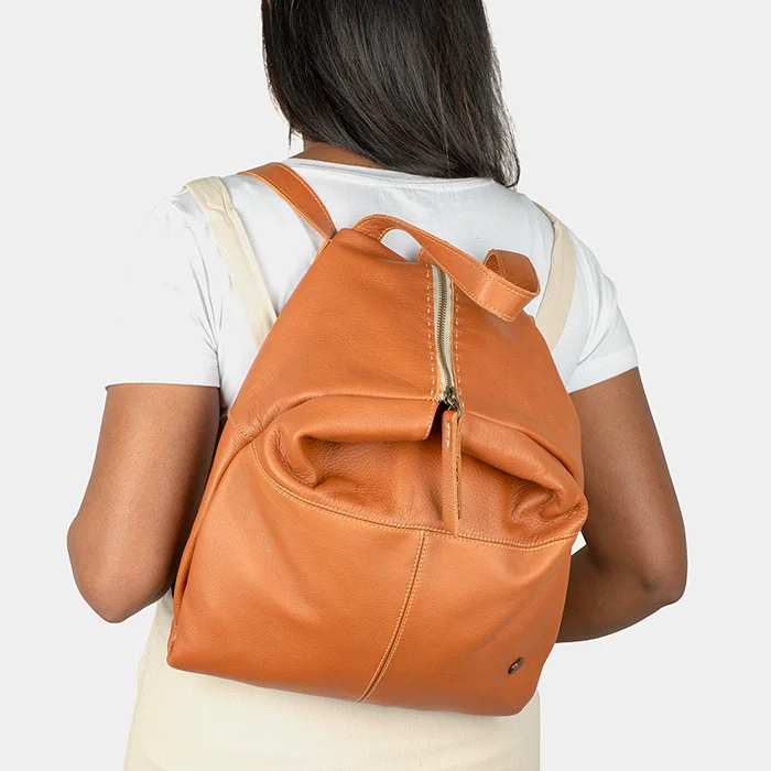 Ncumisa : Leather Backpack in Oak