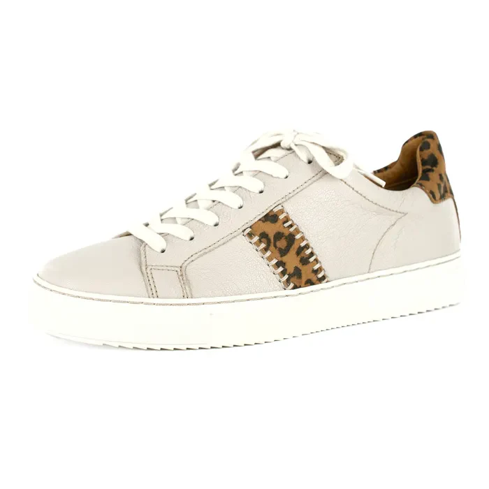 Tripoli : Ladies Leather Sneaker in Cream & Spotted Lisoto