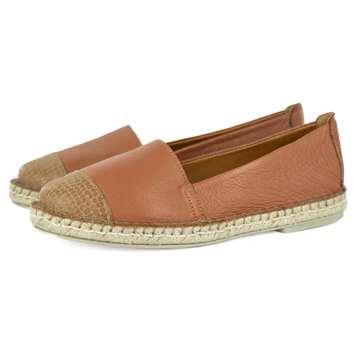 Consisela : Ladies Leather Espadrille Shoe in Oak & Walnut