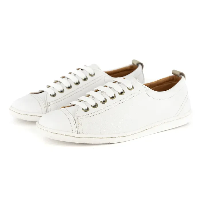Kaniso : Ladies Leather Sneaker in White Cayak