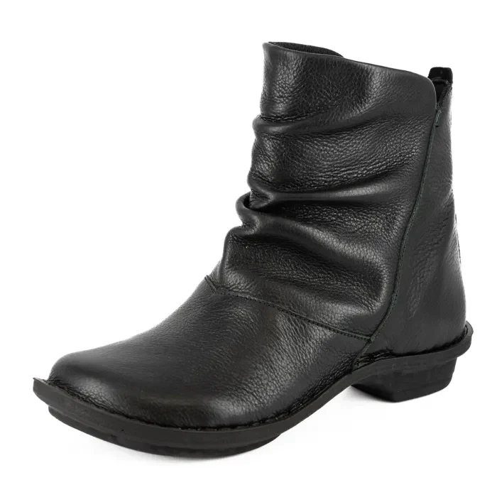 Owakihle : Ladies Leather Ankle Boot in Black