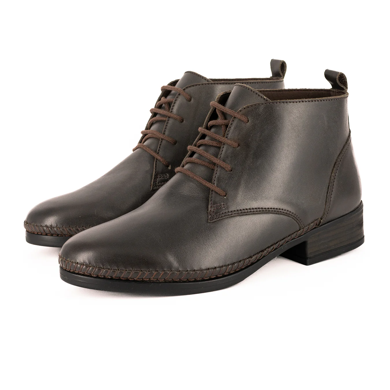 Chikelu : Ladies Leather Ankle Boot in Choc Relaxa