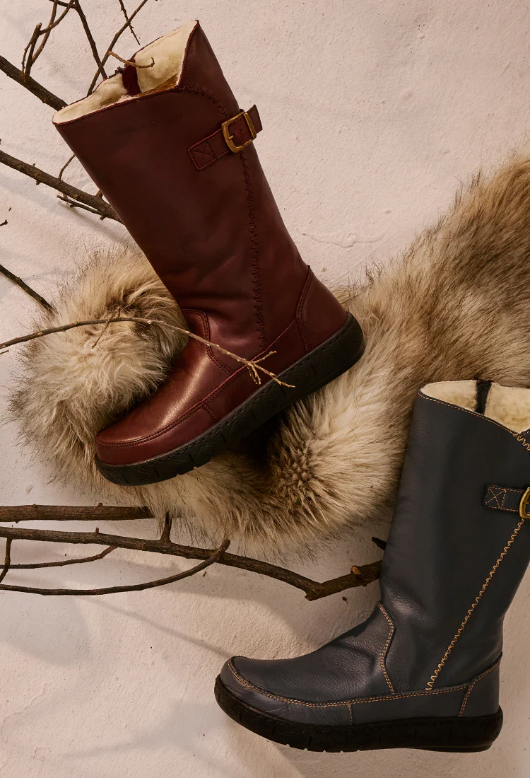 Maluju : Ladies 100% Wool-Lined Leather Mid-Calf Boot in Raisin