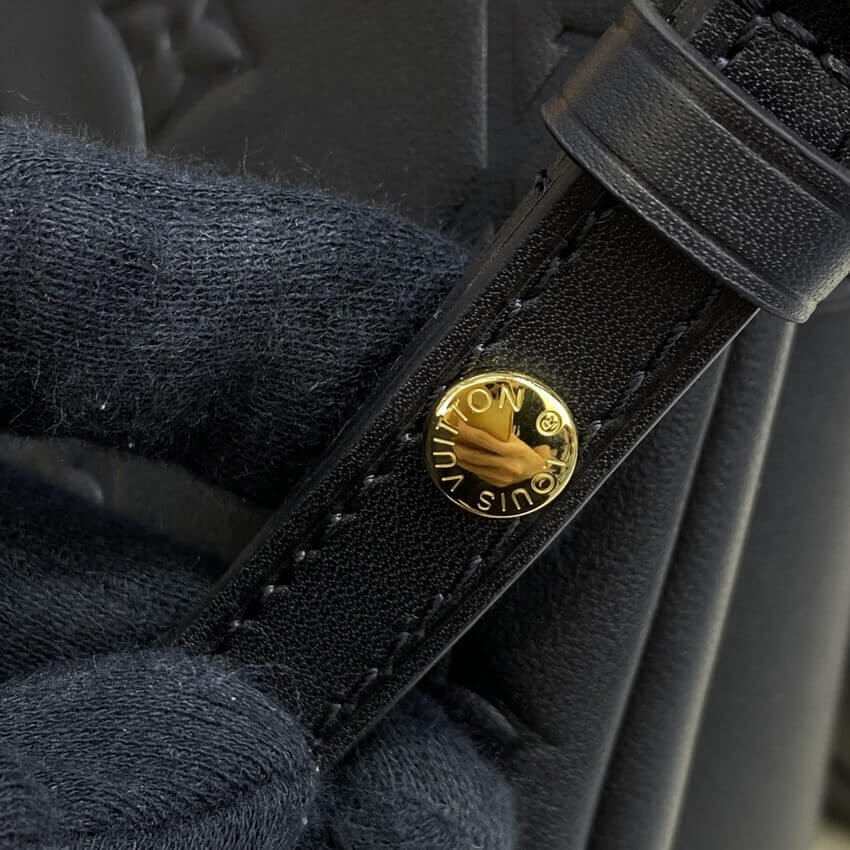 Louis Vuitton Coussin BB M57993