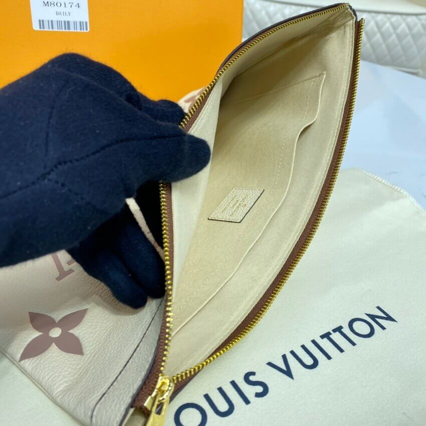 Louis Vuitton Daily Pouch M80174 Cream