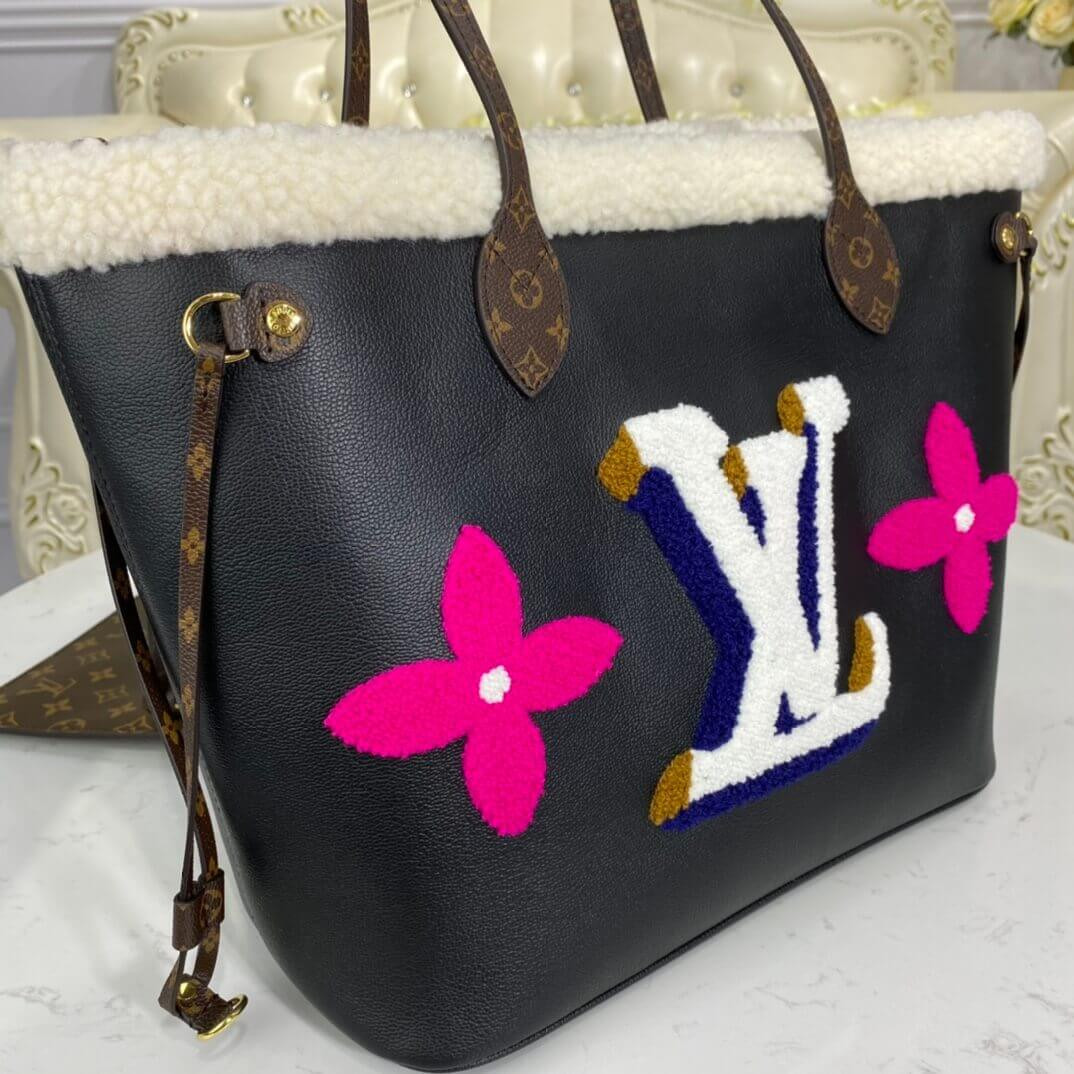 Louis Vuitton Neverfull MM M56960 In Leather and Shearling