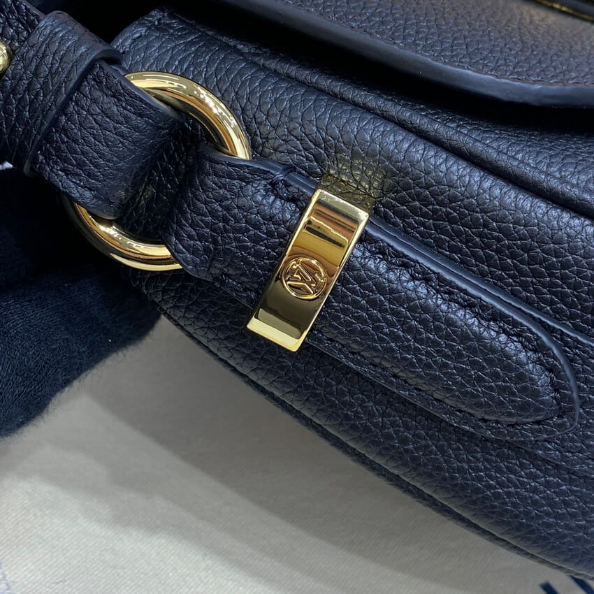 Louis Vuitton LV Pont 9 Soft PM M58727