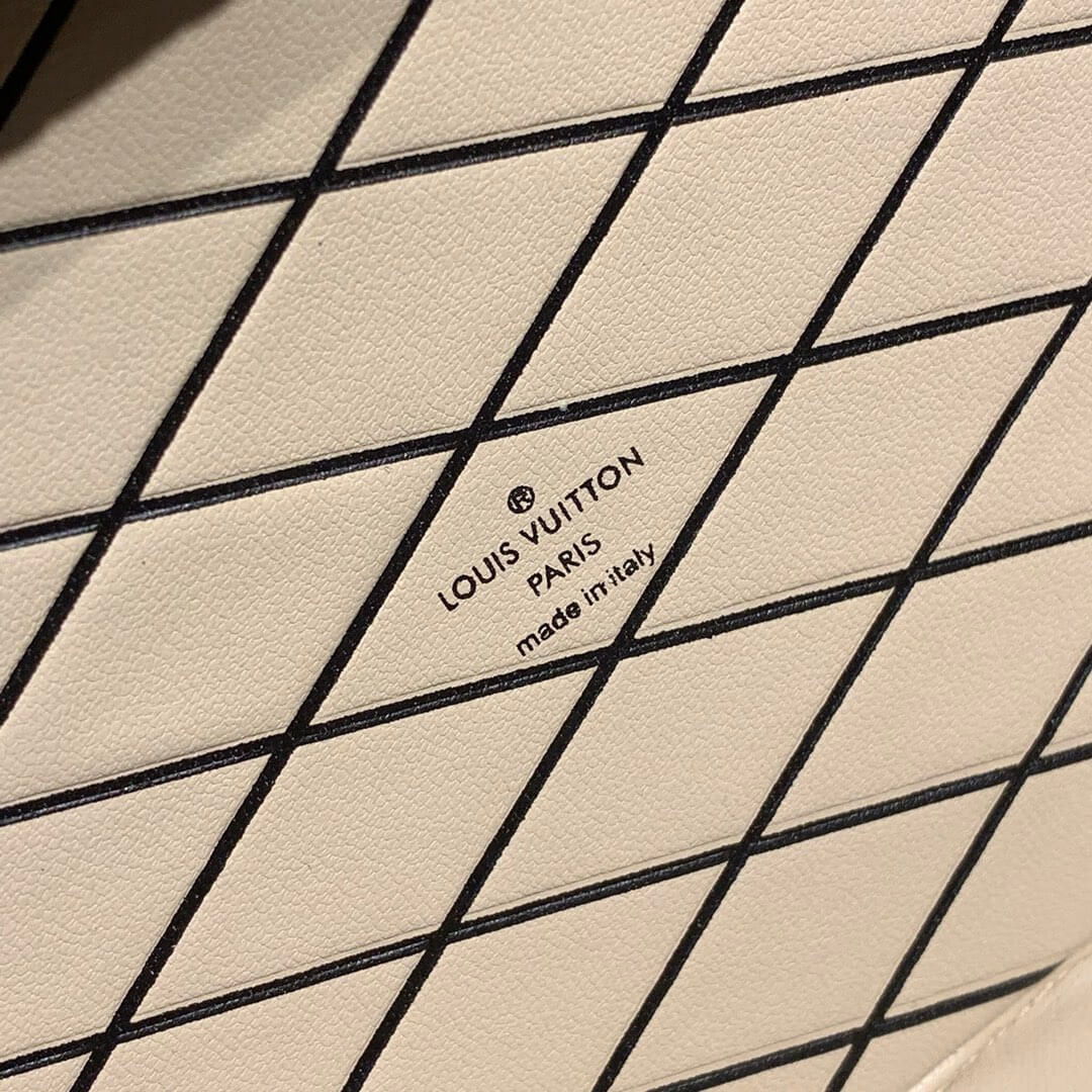 Louis Vuitton Monogram Canvas Petite Malle M43872